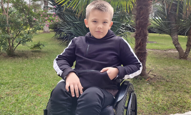 Двухлетнего Савву сбила машина. Он провел в коме три месяца