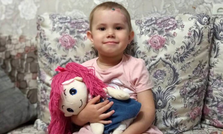 «Вика, не бегай!» Любой ушиб может привести к гибели девочки