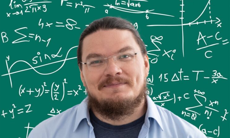 «Математика сложная, пусть хотя бы вызубрят». Учитель Борис Трушин об ошибках в преподавании