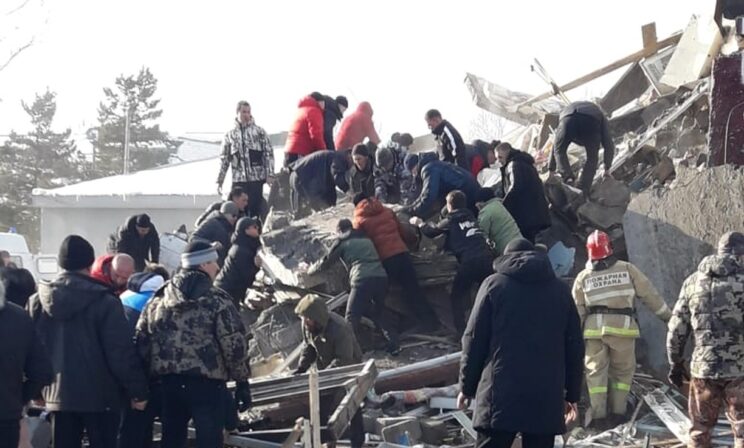 Взрыв в жилом доме на Сахалине. Что известно