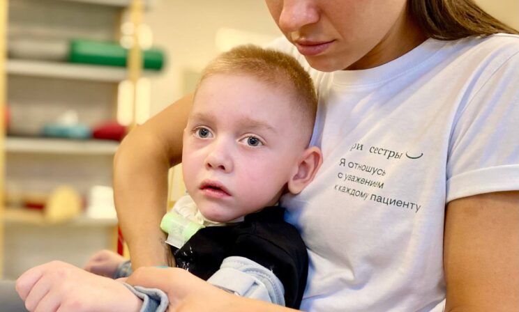 «Ребенок больше в себя не придет. Прощайтесь», — сказали родителям Захара