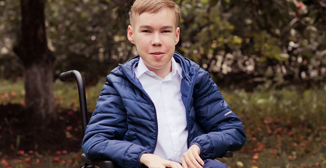 Максим блестяще сдал ЕГЭ и поступил в вуз. Но чтобы учиться, нужны силы