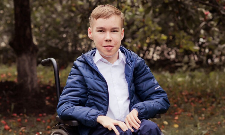 Максим блестяще сдал ЕГЭ и поступил в вуз. Но чтобы учиться, нужны силы