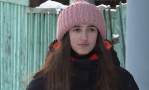 «Видела, как автобус набирает скорость». Студентка вытащила мальчика из-под колес