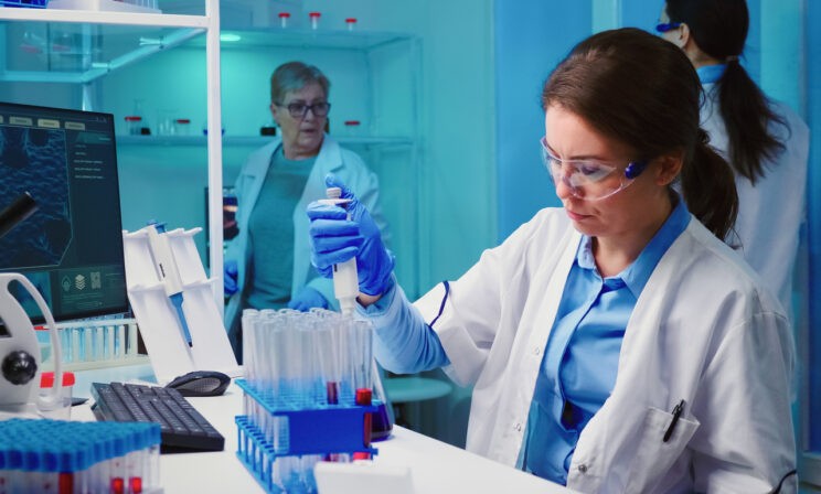 Фармкомпании закрывают клинические исследования в России. Из-за этого у нас не будет новых лекарств