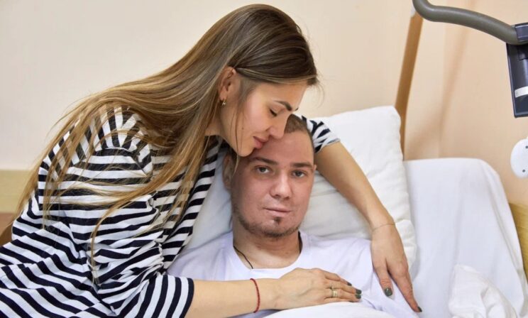 После коронавируса у Виктора были тяжелые осложнения. Врачи не верили, что он выживет