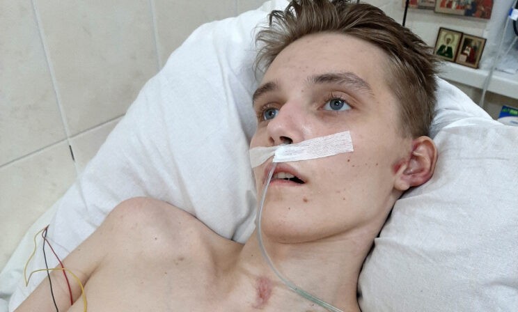 Никита уснул в машине и отравился угарным газом. Его нашли через полтора дня в закрытом гараже