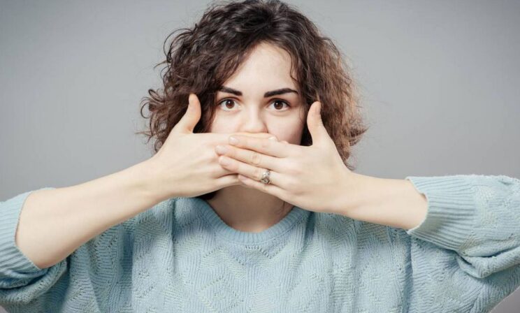 «Из-за заикания я не могла сказать начальнику “нет”». Истории людей с логоневрозом