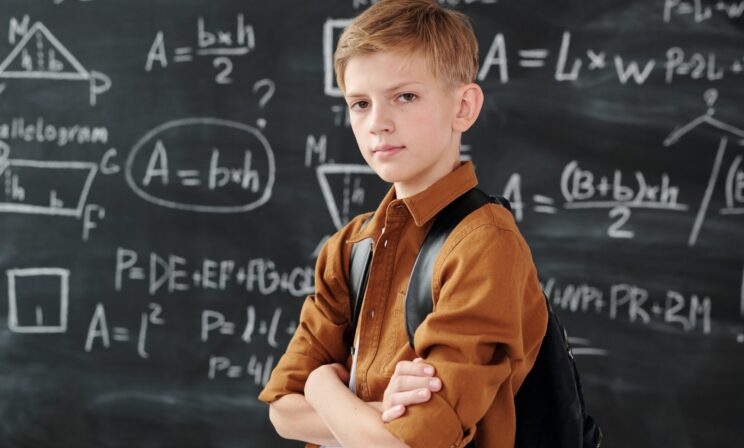 Ребенок не записывает домашнее задание. Как научить его быть внимательнее