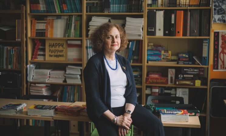 «Спорить по-английски, а не зубрить топики». Эксперт ЕГЭ Юлия Раскина — о том, как сдать на 100 баллов