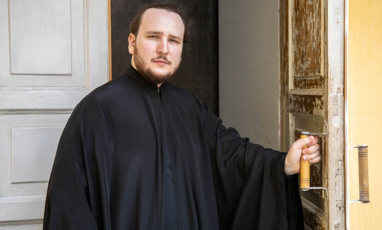 «Мы слишком активно боролись с “Богом в душе”». Есть ли конкуренция у Церкви и психологии