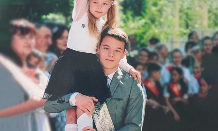 «Я подготовился к ЕГЭ за четыре месяца без репетиторов — не повторяйте этого». Руслан сдал на 297 баллов