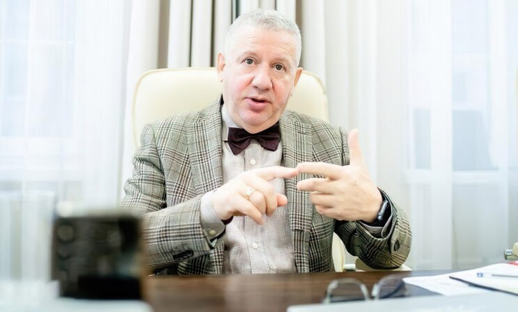 Единая программа не убьет творчество учителя. Но сколько это стоит?