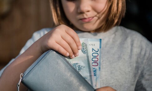 «Мой сын заработал первые деньги в 9 лет». Пять способов научить ребенка думать как предприниматель