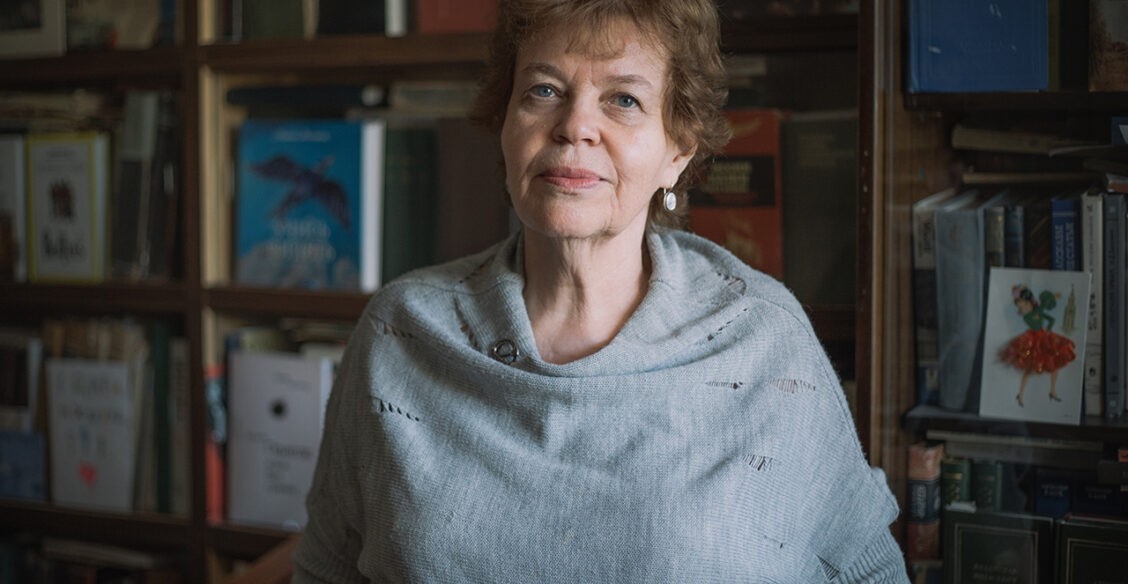 «О литературе с любовью говорят до 9-го класса, а дальше — ОГЭ». Доцент ВШЭ Евгения Абелюк