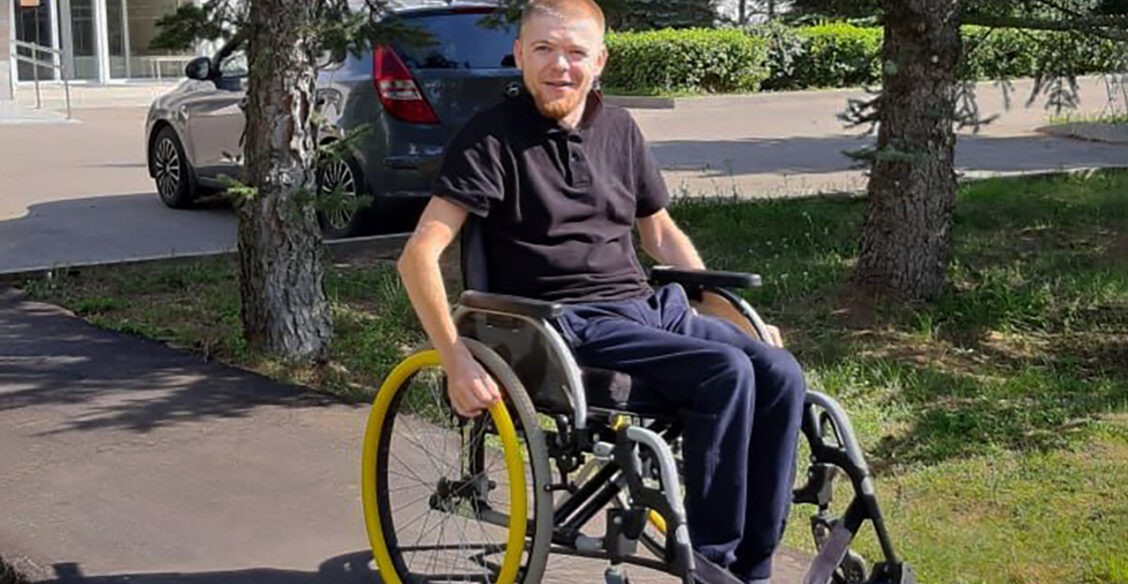 «Шевелиться не могу». Сергей нырнул в озеро и сломал шею