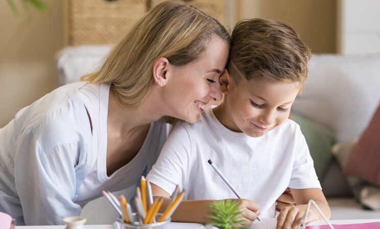 Как правильно поощрять ребенка? 5 советов от психолога