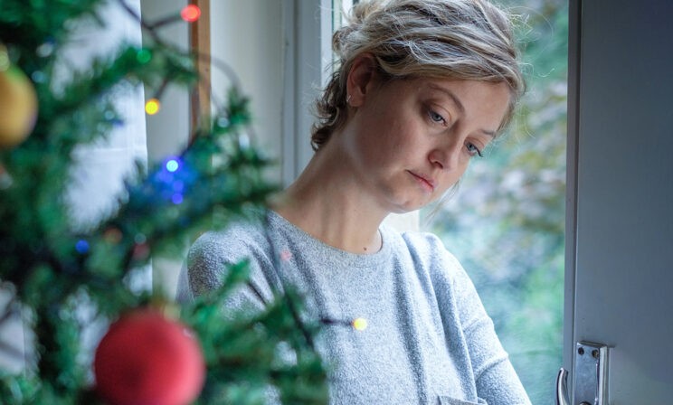 Один в Новый год. Как поддержать себя