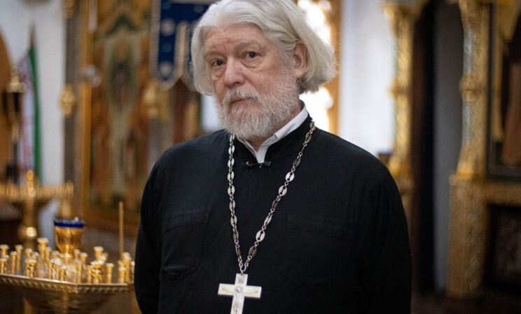 «Все идеи рано или поздно умирают, а Христос — жив». Протоиерей Алексий Уминский