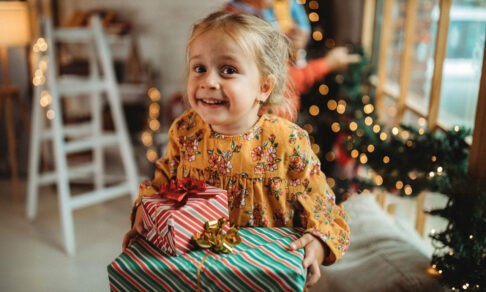 «Сколько вы потратите на подарки детям?» Рассказывают родители