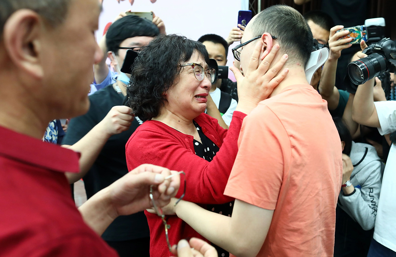 мама и дочка. общий язык с подростком. две мамы это ли. две мамы это ли. женщина с тремя детьми.