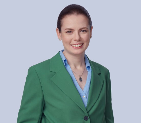 Поступила в МГУ в 15 лет, а потом стала самым молодым деканом Вышки. История Александры Скрипченко