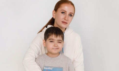 Никита 8 лет борется с лейкозом и его последствиями