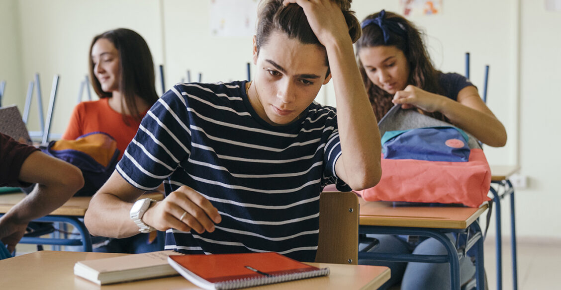 «Скоро ЕГЭ, а сын не готовится». Как научить подростка планировать время