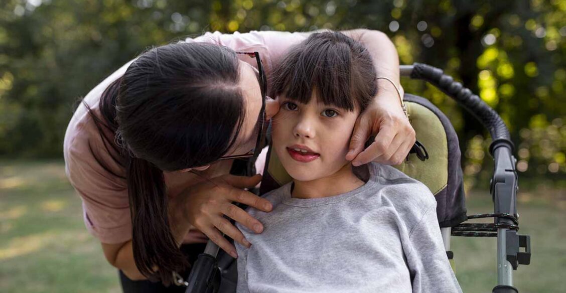 «Ребенку с инвалидностью нужны подгузники. Но нам их не выдают»