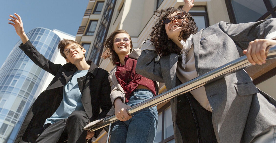 «Результаты ЕГЭ пришли ночью, я вскрикнула и побежала к маме». Истории стобалльников