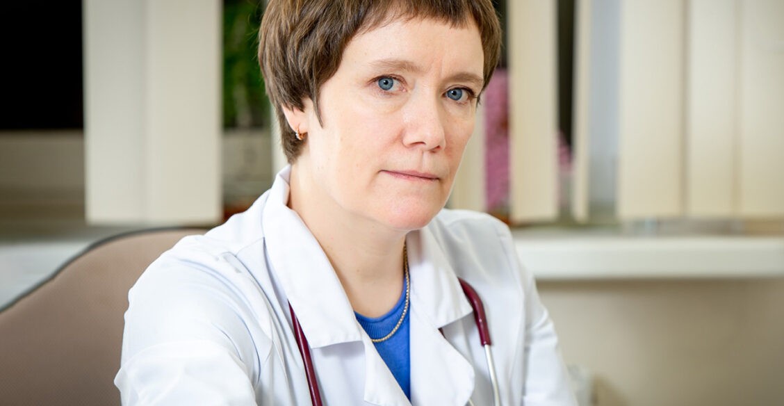 Аллерголог Ася Кудрявцева: «Тревожным мамам проще забрать у ребенка еду, чем пойти к психологу»