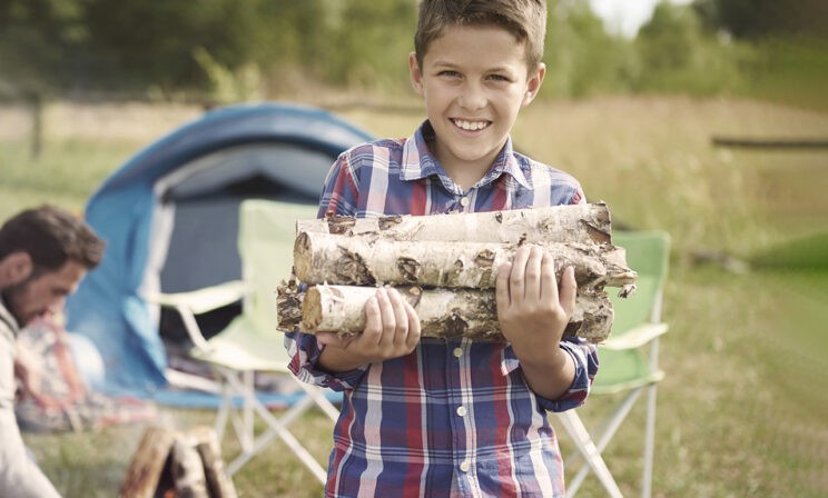 «В лагере сын колол дрова и готовил еду, а дома сидит в телефоне»