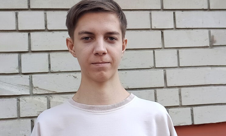 Рома теряет сознание из-за болезни сердца