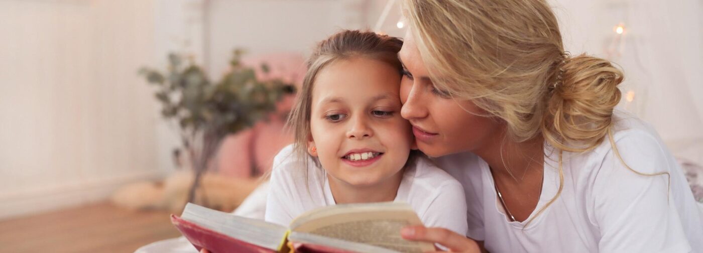 «Не лег спать после 22:00 — теряешь карманные деньги». Как я приучила ребенка к режиму дня