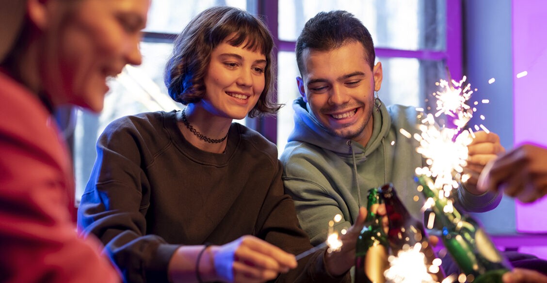 «Отпускать ли подростка праздновать Новый год с друзьями?»