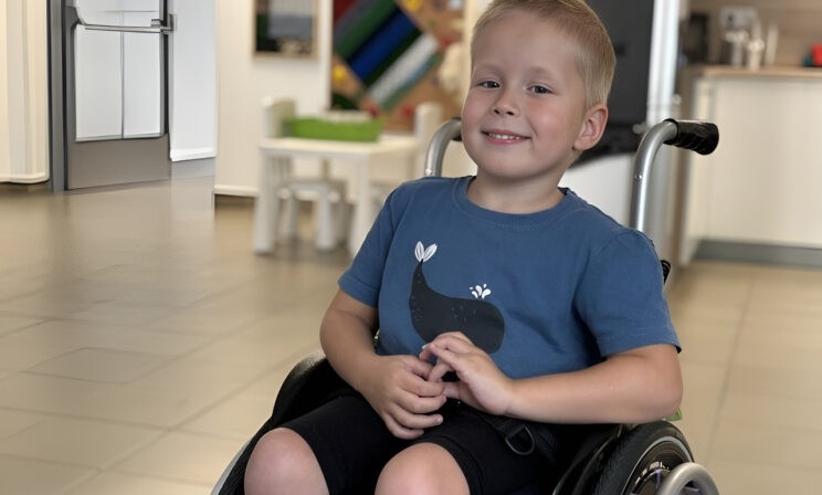 Вова родился с диагнозом Spina bifida и перенес несколько операций