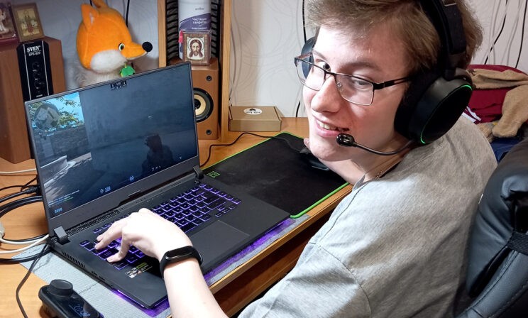 На пешеходном переходе Сашу сбила машина