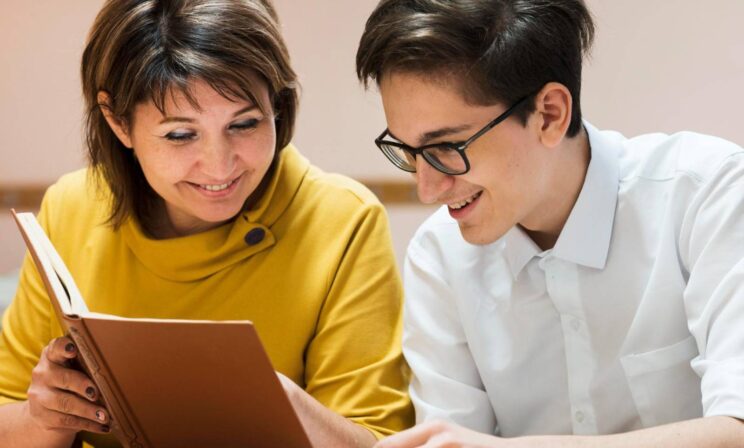 «Я эксперт ЕГЭ, и каждый год кто-то из моих учеников проваливается». Как выбрать репетитора