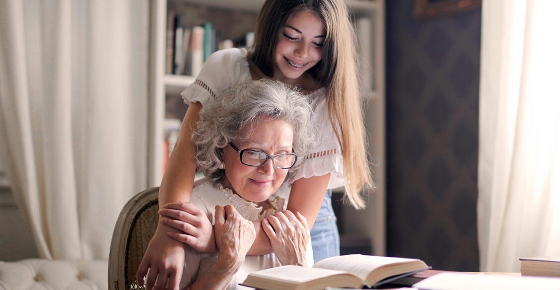 «Спаситель и сын», «Терновник» и другие. 3 книги о семье на майские праздники