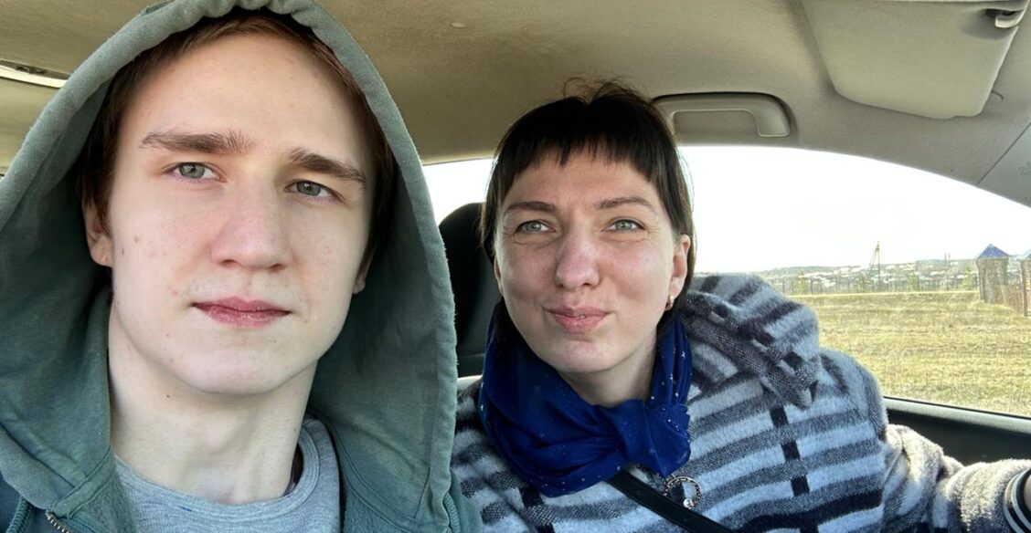 «Я просто хочу дышать». Алексей — единственный в России пациент с синдромом Зиверта-Картагенера