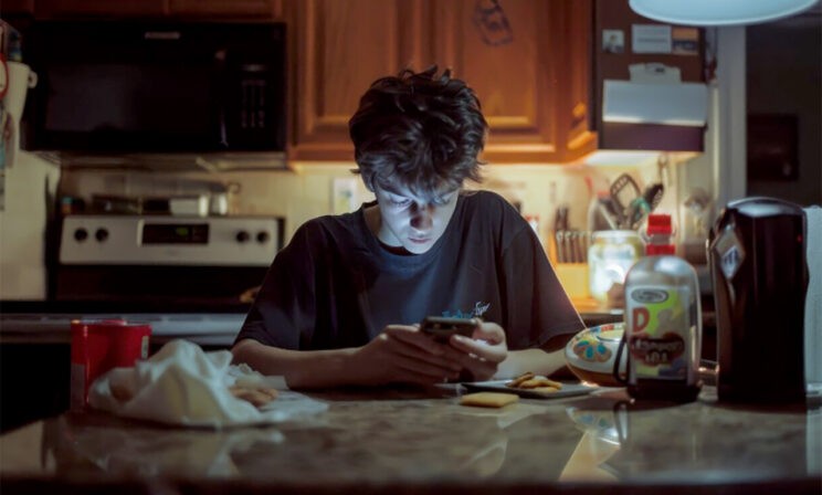 «Я говорю ему: “Учи, скоро ЕГЭ”, а он в тик-токе тупит». Что надо знать о тревоге перед экзаменом