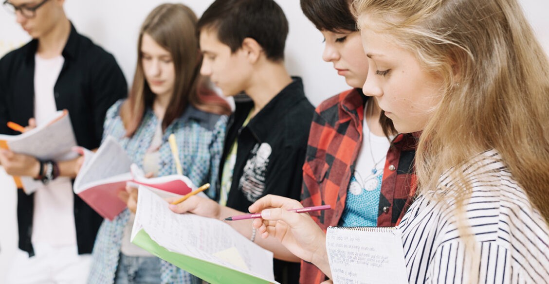 Государство будет регулировать количество платных мест в вузах. Главное из нового закона