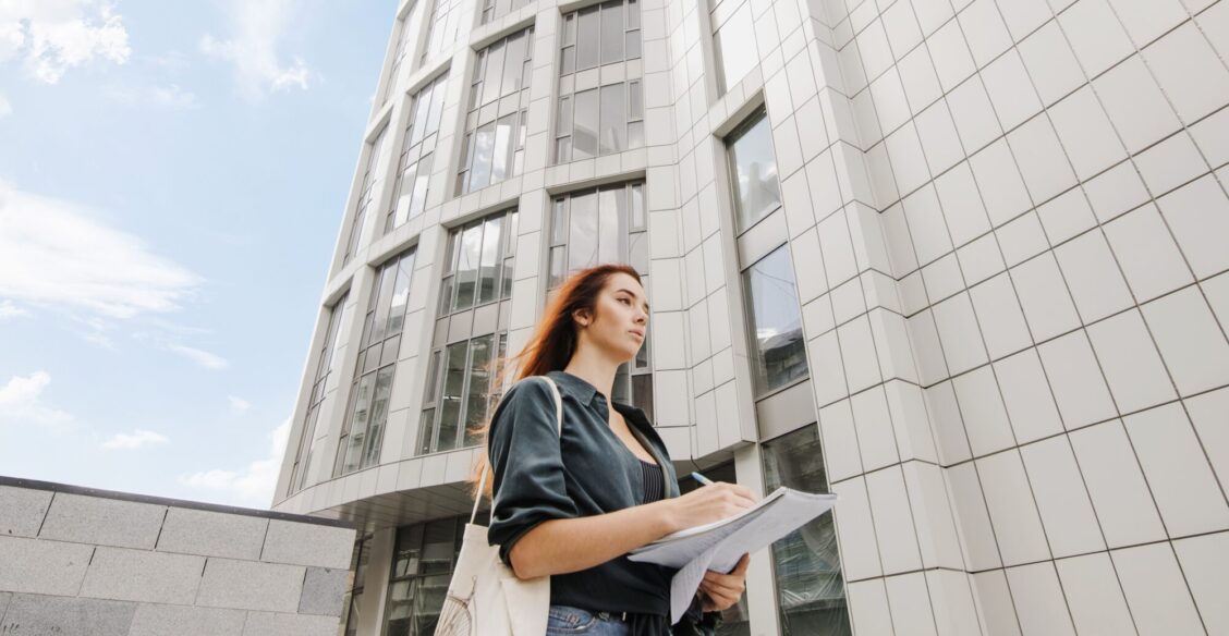 Рособрнадзор вынес предостережения 19 российским вузам