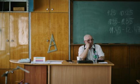 Врачам, учителям и ученым в России хотят выдавать льготную ипотеку