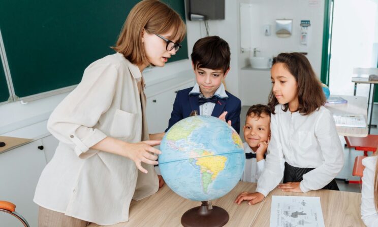 С 1 сентября в российских школах введут единые требования к изучению предметов