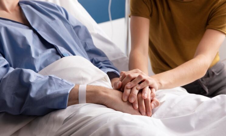 Опрос: онкопациенты в России стали тратить на лекарства больше личных средств