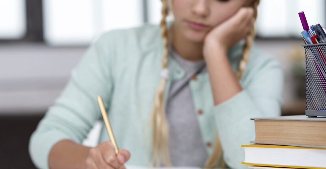 Школьники в Подмосковье написали изложение на ОГЭ на ноль баллов из-за ошибки организаторов