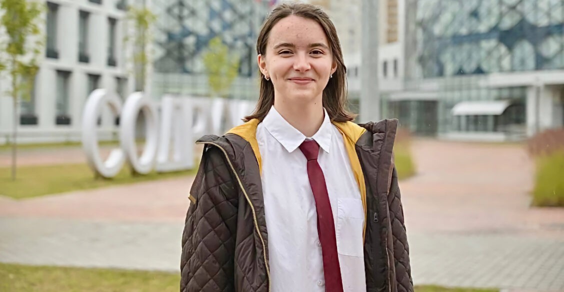 «На вторую часть ЕГЭ по биологии у меня ушло 17 бланков». Мария Томаровская сдала на 300 баллов