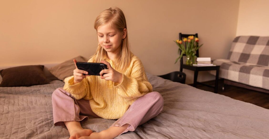 «Дочь осталась дома на все каникулы. Пока я на работе, она предоставлена сама себе»