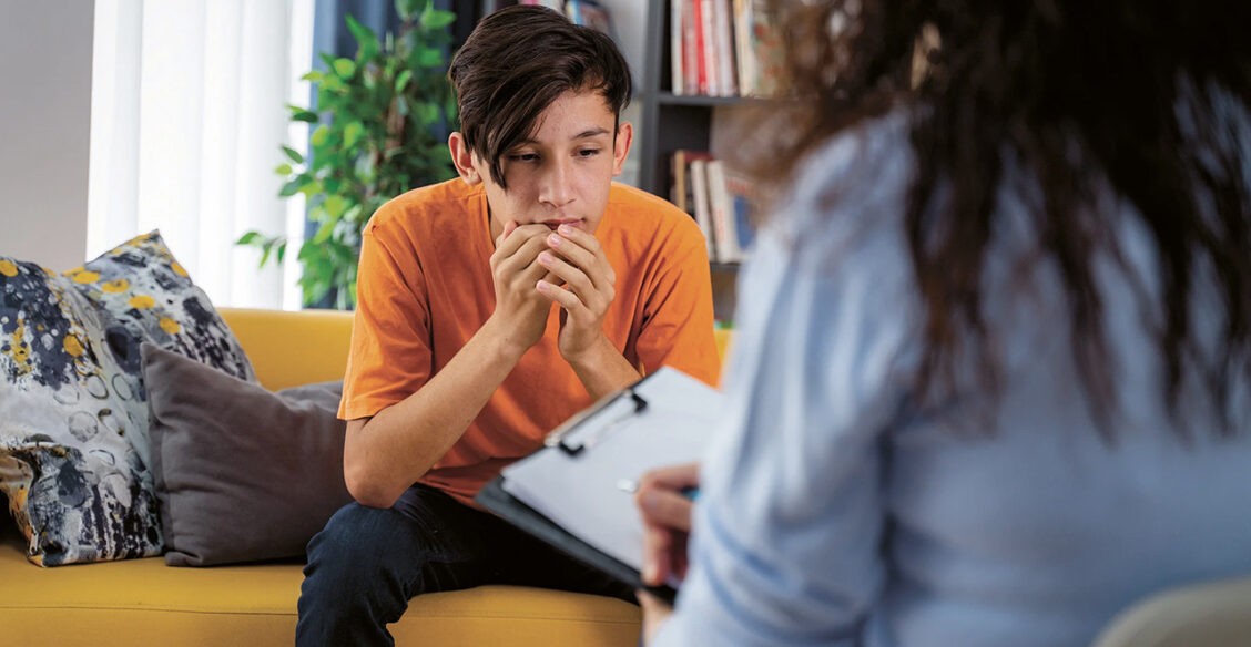 «В школе сказали сходить к психологу — с ребенком что-то не так?» Почему этот совет раздражает и пугает